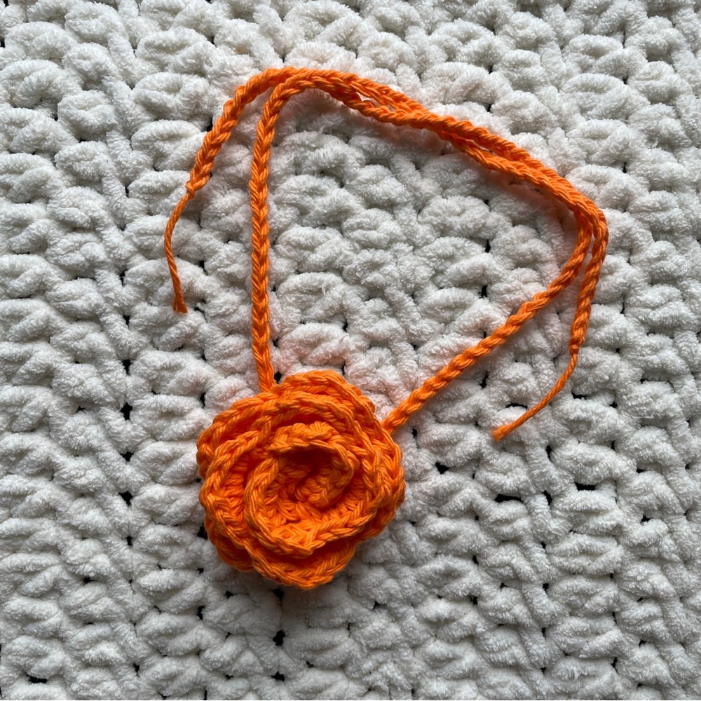 Rose Choker